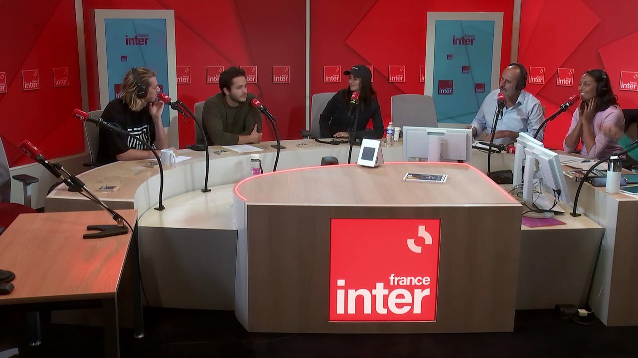 Vacances et mecs à cheveux longs - Alexandre Kominek n'a pas compris