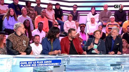 Download Video: Voiture à 380 000 euros, bijoux de luxe... Les chroniqueurs de TPMP révèlent leurs plus grosses dépenses à Cyril Hanouna, dans cet extrait vidéo du 6 à 7 sur C8.