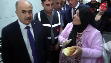 Kantin denetimine katılan Vali Dağlı’dan kantinciye uyarı: “Sen kendi çocuğuna bu kadar az mı veriyorsun”