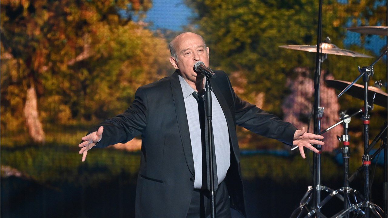 GALA VIDEO - Affaire Michel Jonasz : de Michel Polnareff à Enrico Macias, ces autres chanteurs victimes d'escroqueries