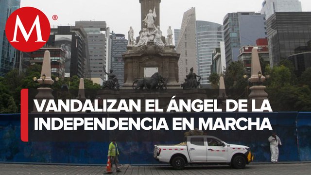 Glorieta del Ángel de la Independencia amaneció rodeada de vallas metálicas
