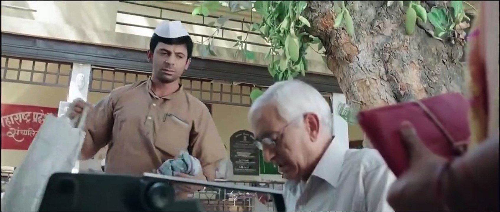 Gabbar Is Back _ Scene 2 _ Corrupt District Collector Kidnapped By Gabbar _  _ Akshay Kumar