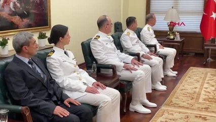 Bakan Akar, Oramiral Tatlıoğlu ve bahriyelileri kabul etti