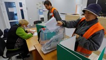 Référendums d’annexion à la Russie : le «oui» en tête partout, un scrutin sans valeur pour Kiev