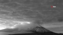 Son dakika haberleri | Popocatepetl Yanardağı'nda son 24 saatte 2 patlamaPopocatepetl Yanardağı'nda bu ay 21 patlama meydana geldi