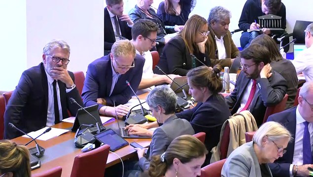 Commission des affaires sociales : M. Olivier Dussopt, ministre et Mme Carole Grandjean, ministre déléguée ; Mesures d’urgence en vue du plein emploi - Mardi 27 septembre 2022