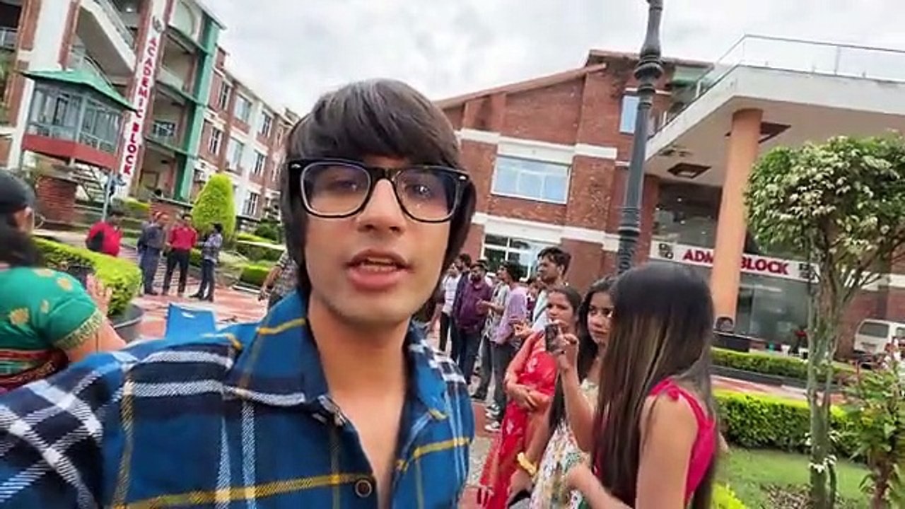 Pura  College  Hi  Book  Kar  Diya  For  Music  Video