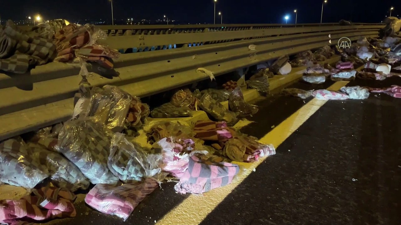 Kuzey Marmara Otoyolu'nda TIR devrildi: Bağlantı yolu trafiğe kapatıldı