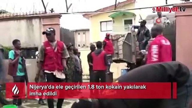 Nijerya'da ele geçirilen 1.8 ton kokain yakılarak imha edildi