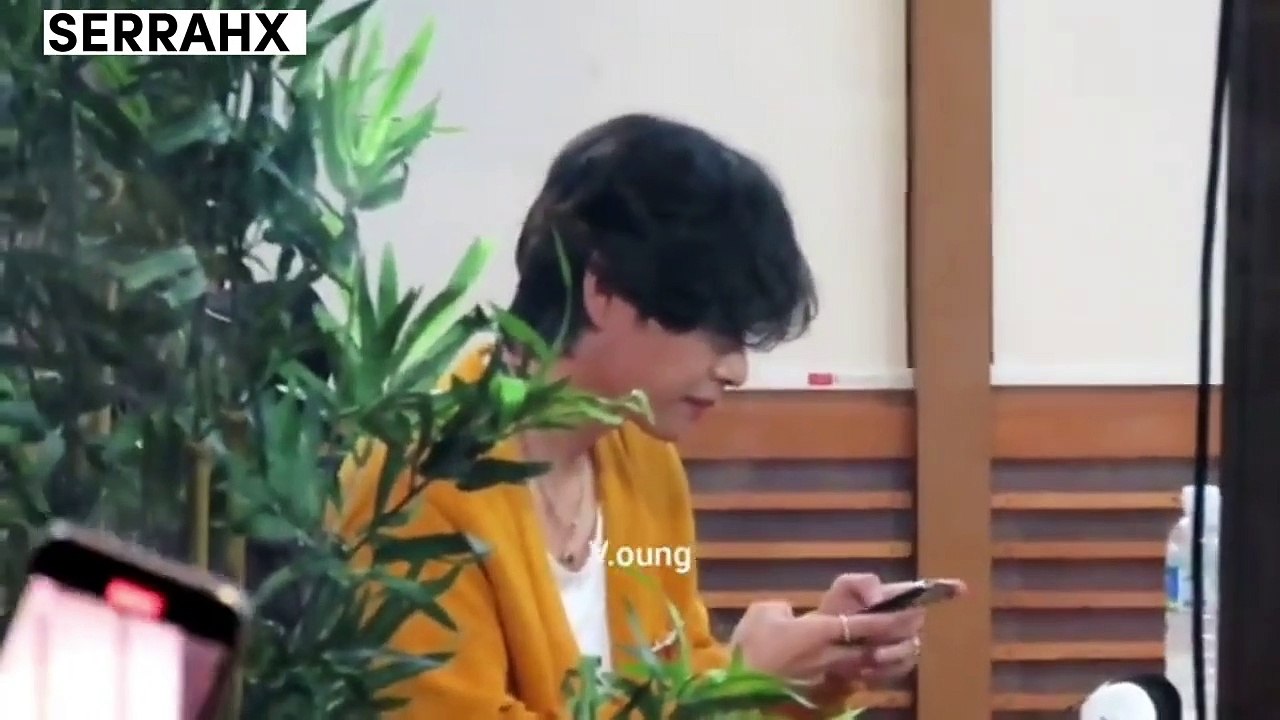 BTS V Leaving Starry Night Radio Show!