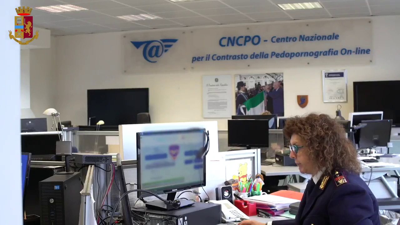 Blitz contro la pedopornografia on line, perquisizioni in tutta Italia