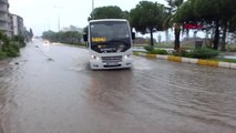 BALIKESİR'DE SAĞANAK ETKİLİ OLDU