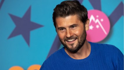 VOICI : Mask Singer : accusé d’avoir gaffé sur son identité, Christophe Beaugrand réagit