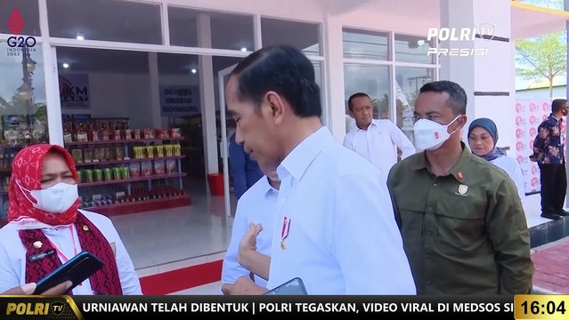 PRESISI UPDATE 16.00 WIB Presiden Jokowi berikan Keterangan setelah Meresmikan UKM Mart di Tidore Kepulauan