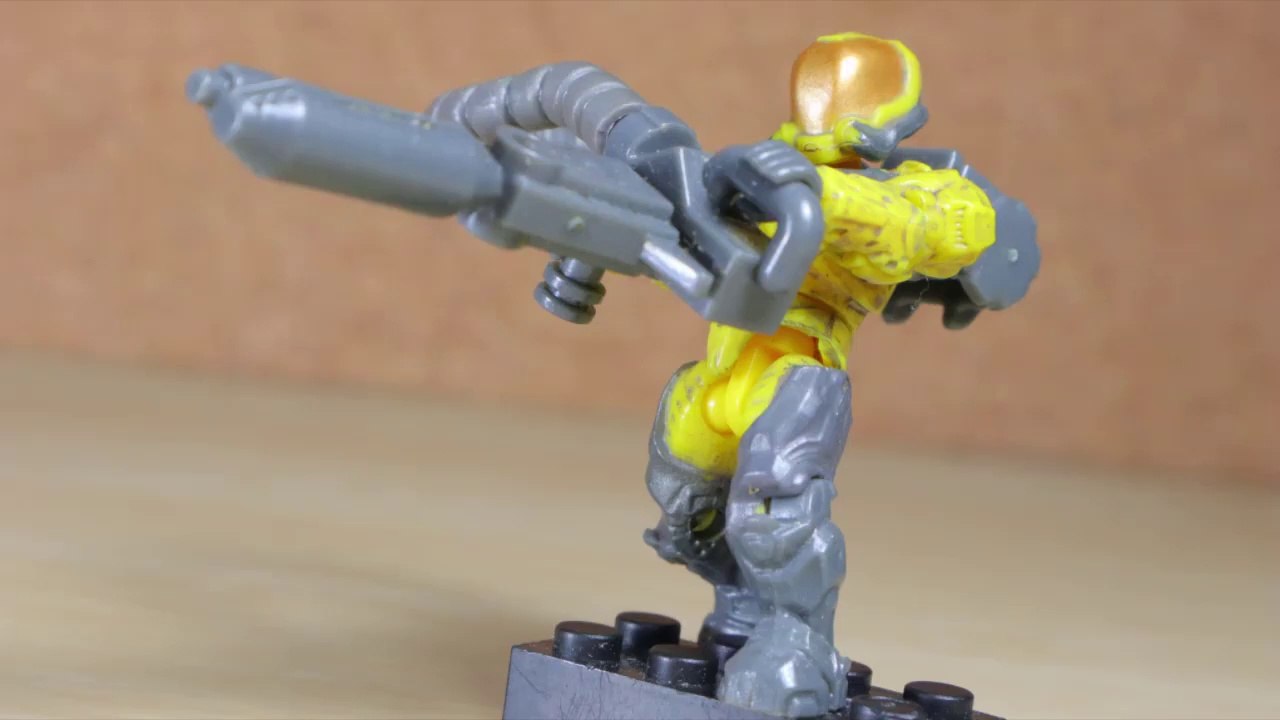  Mega Bloks HALO: Mystery Pack Series #1: UNSC Flame Marine (Yellow) || DOOM Construx Review