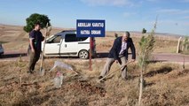 Yozgat haberi | Yozgat'ta 20 Hatıra Ormanı Kuran Abdullah Karataş, Geliştirdiği Mantolama Sistemiyle Fidanların Kurumasını Önledi