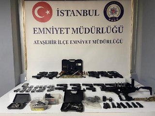 Son dakika haberi! ATAŞEHİR'DE EVİNİ SİLAH İMALATHANESİNE ÇEVİREN ŞÜPHELİ TUTUKLANDI