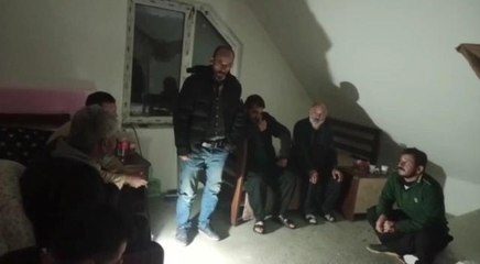 Türkiye'den Karadağ'a Giden İnşaat İşçileri, Firmanın Paralarını Ödemediğini İleri Sürerek Yardım İstedi: "Yemek Yiyecek Paramız Yok"