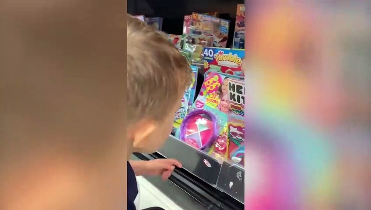 We quit our jobs to travel the world with our child - now we make £6k a month helping others do the same