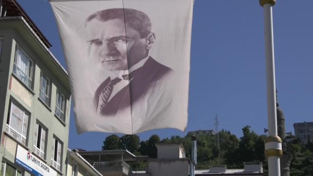 Rize yerel haberi... CHP Rize İl Başkanlığı, Çay Kanunu'nu Çayeli'nde Protesto Etti