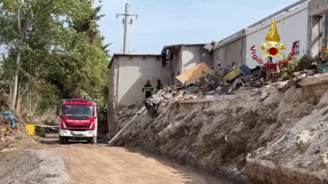 Marche, dopo l'alluvione è corsa per salvare le strutture lesionate