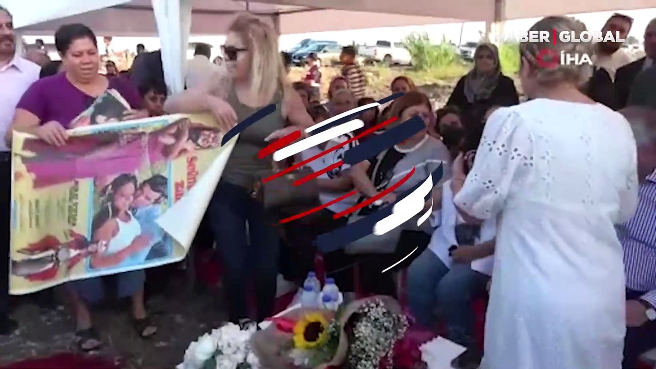 Adana'da yaşlı kadından Türkan Şoray'a şok sözler! "Fatma Girik öldü, sen ölme, bak kendine”