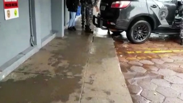 Jovens em posse de drogas são encaminhados à delegacia pelo Pelotão de Choque