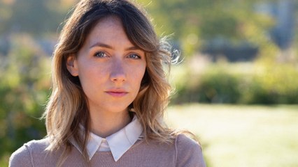 Charla con Anaïs Weill, la actriz argentina de 'Emily in Paris' ahora afincada en España