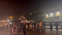 Beşiktaş'ta hareketli gece; satırlarla stat önüne gelip slogan attılar