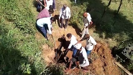 दौसा. खुले बोरवेल से फिर हादसा, ऊंट फंसा