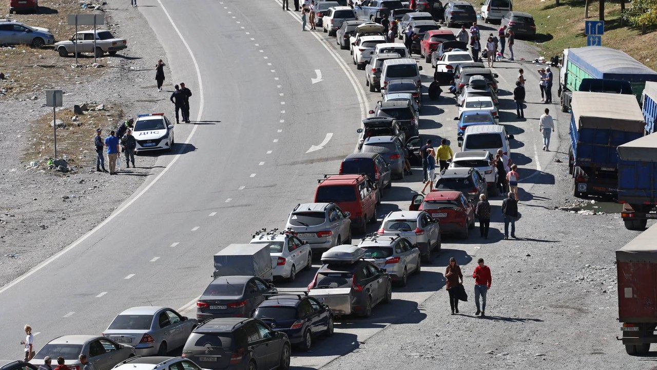 "brain-drain": zahlreiche fachkräfte fliehen vor putins mobilisierung
