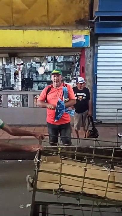 Mans Sells Flying Bird Toys in Venezuelan Market  ViralHog