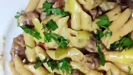 طريقه عمل مكرونه بالسجق