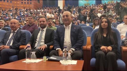 Bakan Çavuşoğlu: "Bizi biz yapan hasletleri çok iyi bilmemiz, yenilikleri de iyi takip etmemiz lazım"