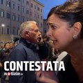 Laura Boldrini contestata a una manifestazione pro aborto: 