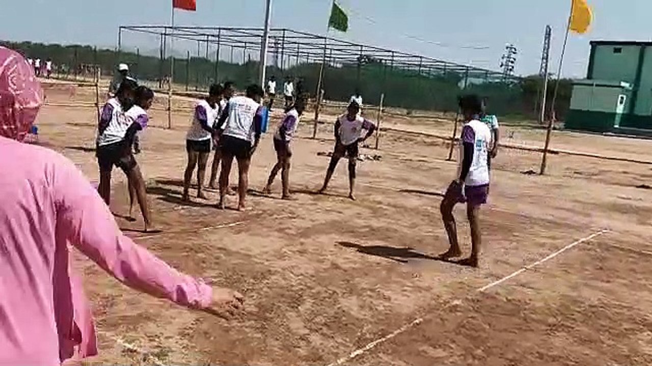 ग्रामीण ओलम्पिक खेल - स्टेडियम में लगा खिलाडिय़ों का मेला