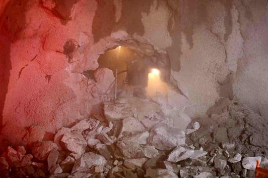 Dev metro projesinin tünelinde ışık gözüktü