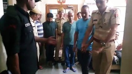 अपेक्षा ग्रुप  पर पुलिस का शिकंजा : छह को सलाखों के पीछे से खींच लाई, छह फरार आरोपियों पर 5-5 हजार रुपए का इनाम घोषित