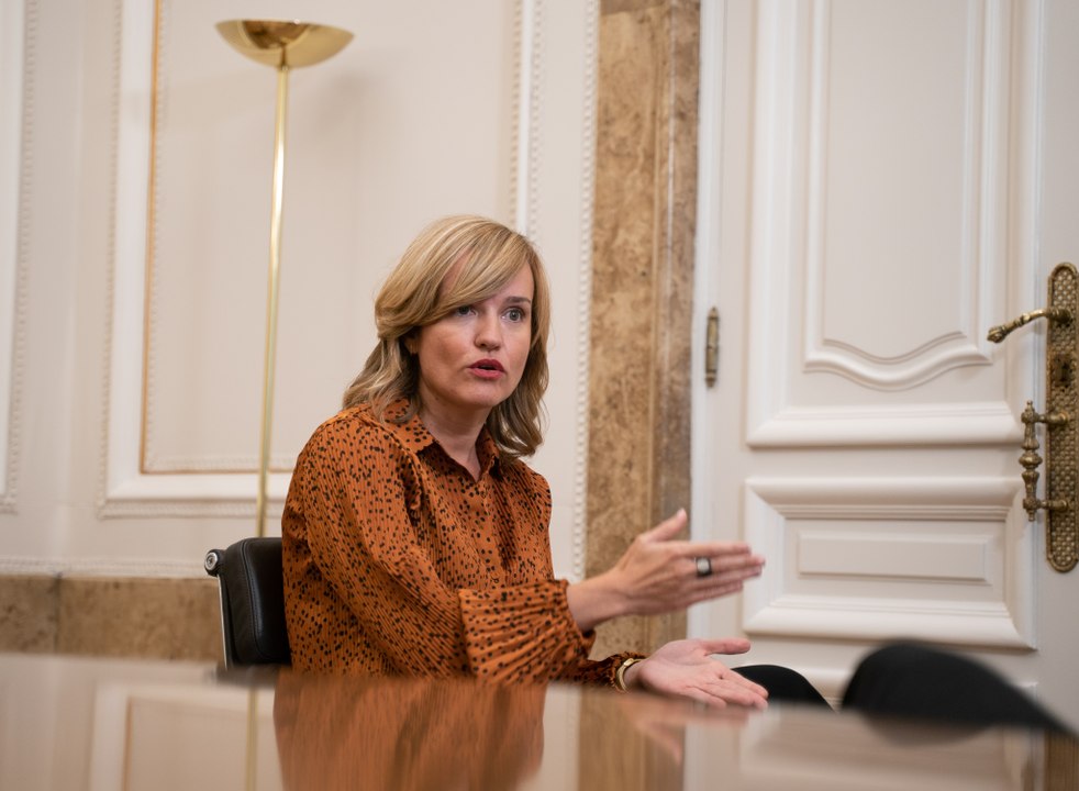 Pilar Alegría: "Cuando llegamos al gobierno, el salario mínimo estaba en 735 euros"