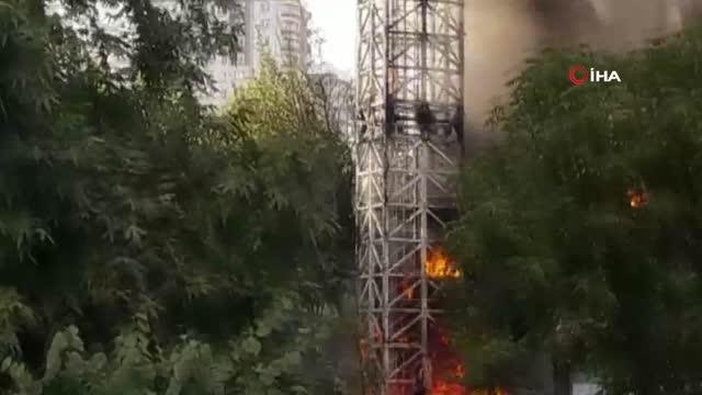 Şanlıurfa 3. sayfa: Şanlıurfa'da baz istasyonu alev alev yandı