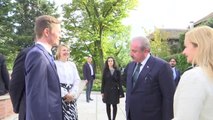 BUDAPEŞTE - TBMM Başkanı Şentop, Macaristan'da Gül Baba Türbesi'ni ziyaret etti