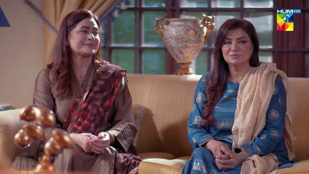 Aesi Larkian Tou Sab Ko Achi Lagti Hein...!! - Bikhray Hain Hum