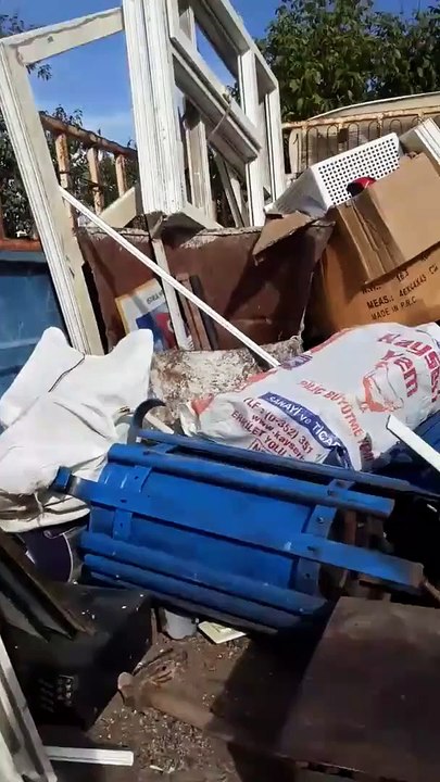 Olay iddia: İstiklal Marşı, Gençliğe Hitabe ve Atatürk portresini hurdacıya satmışlar!