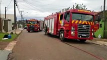 Corpo de Bombeiros é acionado para combater incêndio no Bairro Santa Felicidade