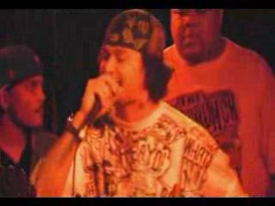 Bizzy A Song For You live in Cleveland 08