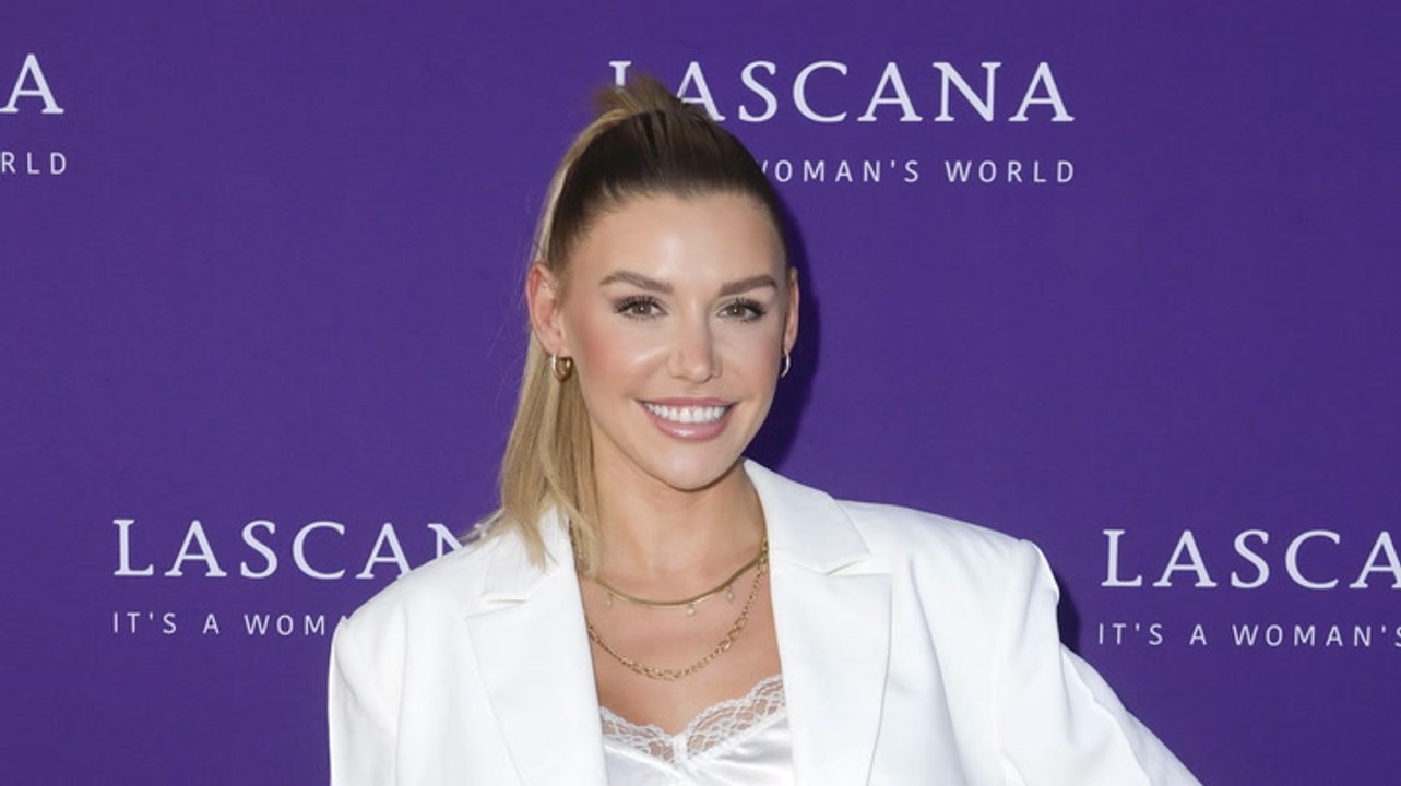 Gerda Lewis: Ab jetzt nur noch oben ohne auf Instagram