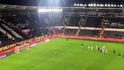 Luton Town celebrate beating Hull City 2-0