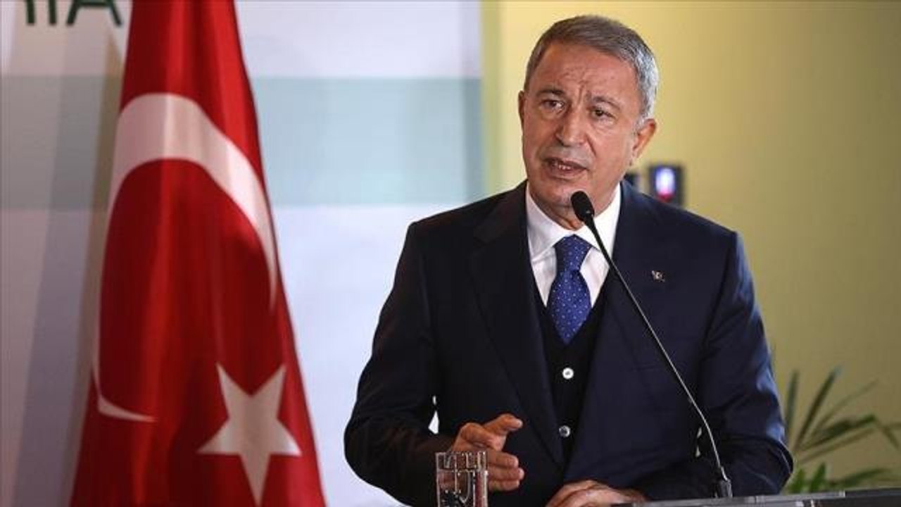 Yunan siyasileri hedef alan Bakan Akar, teşhisi...