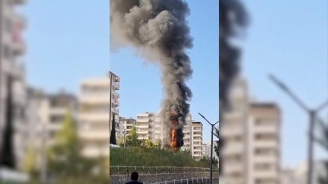 Son dakika haber... BAZ İSTASYONUNUN ALEV TOPUNA DÖNDÜĞÜ ANLAR KAMERADA