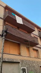 Uno de los edificios okupados de Badalona